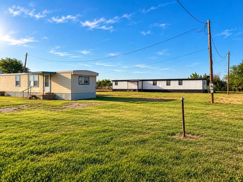 201 W Noble Street, New Deal, TX, 79350 | Card Image
