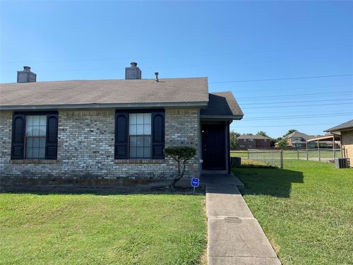 1112 Valley View Dr, Glenn Heights, TX, 75154-8616 | Card Image