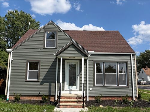 3895 E 189th St, Cleveland, OH, 44122-6564 | Card Image