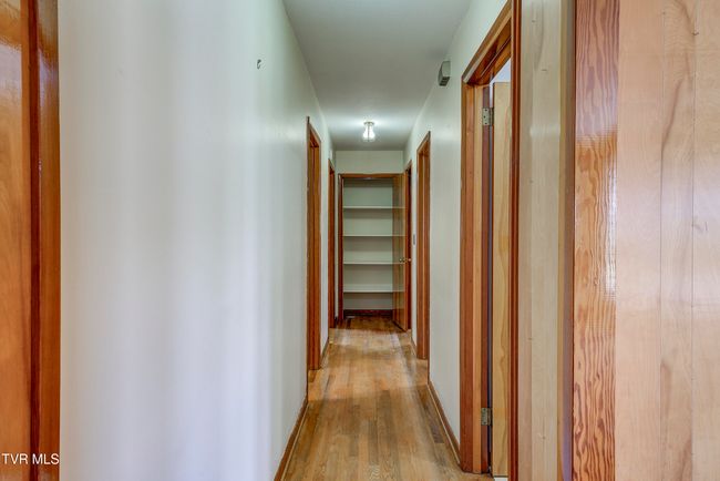 337 Highway 107, House other with 3 bedrooms, 2 bathrooms and null parking in Jonesborough TN | Image 13