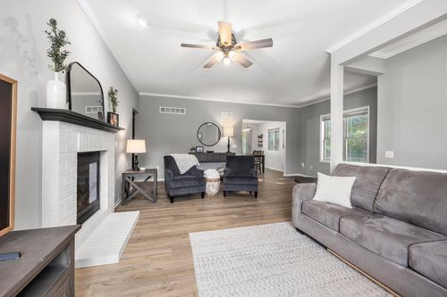 1330 Oak Tree Court, Slinger, WI, 53086 | Card Image