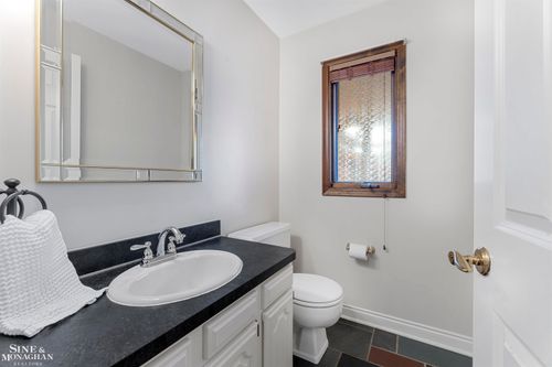 740 Perrien Place Road, Grosse Pointe Woods, MI, 48236 | Card Image