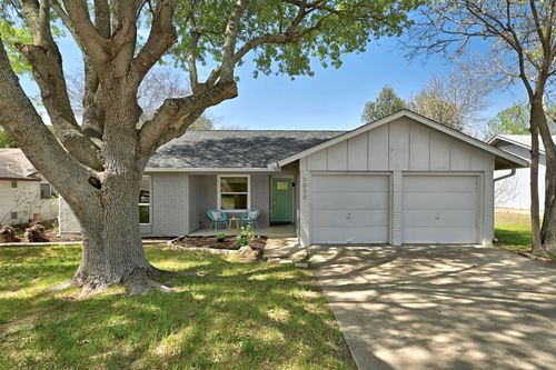 6000 Wagon Bnd, Austin, TX, 78744-3546 | Card Image
