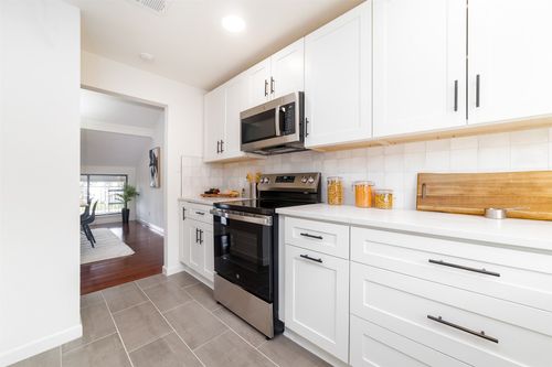 b109-2918 Ranch Road 620 N, Austin, TX, 78734-2258 | Card Image