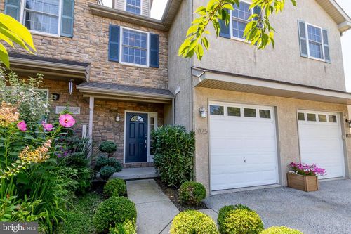 1025 Ford St, BRIDGEPORT, PA, 19405-1223 | Card Image