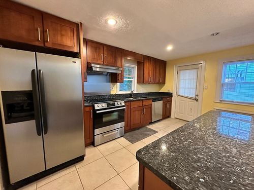 18 Glen Rock Ave, Malden, MA, 02148-1307 | Card Image