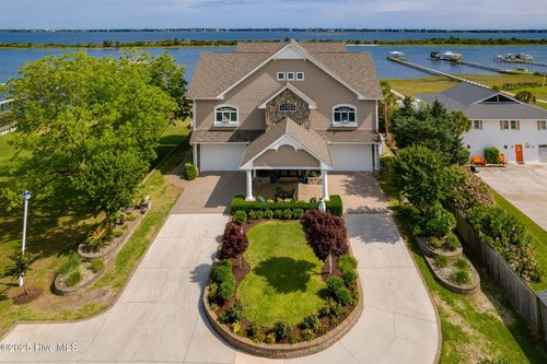 291 Live Oak Rd, Newport, NC, 28570-5143 | Card Image