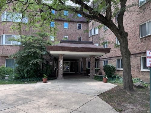 apt-307-300 Roselle Rd, Schaumburg, IL, 60193-1622 | Card Image