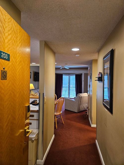 203-48 Cooper Memorial Dr, Lincoln, NH, 03251 | Card Image