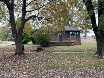 1802 Menor St, House other with 2 bedrooms, 1 bathrooms and null parking in Winfield KS | Image 1