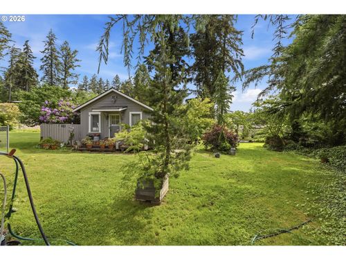 16286 Waluga Dr, Lake Oswego, OR, 97035-4274 | Card Image