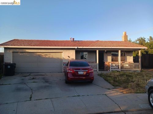 733 La Mesa Ct, Manteca, CA, 95336-3322 | Card Image