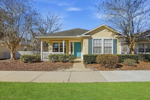 3742 26th Ter, Gainesville, FL, 32605-2070 | Card Image