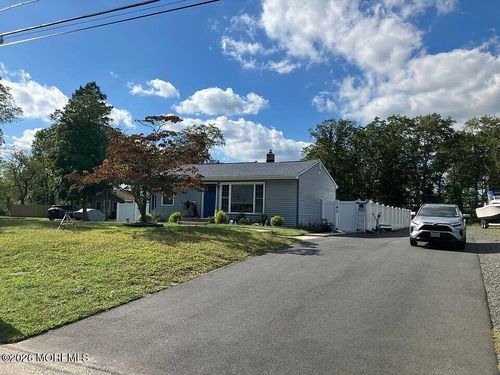 20 Gladney Ave, Bayville, NJ, 08721-1241 | Card Image