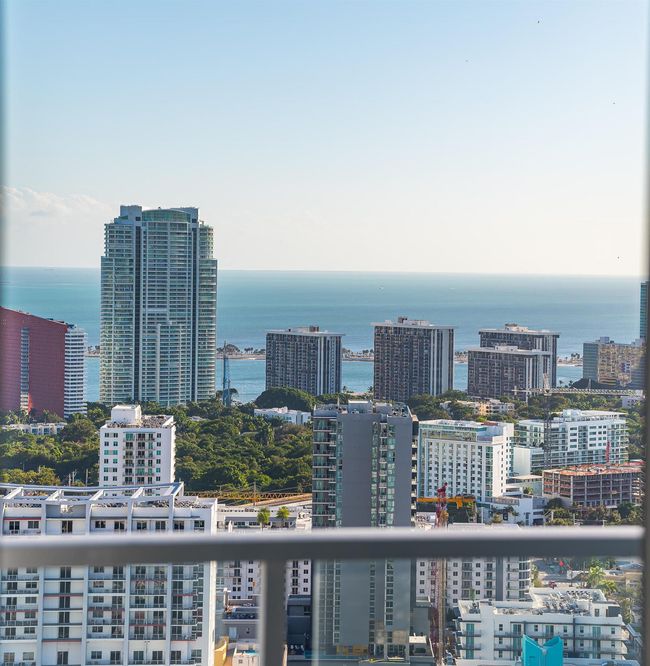 APT-4012 - 185 Sw 7 Th St, Condo with 2 bedrooms, 3 bathrooms and null parking in Miami FL | Image 18