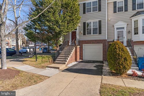 25450 Upper Clubhouse Dr, CHANTILLY, VA, 20152-5360 | Card Image