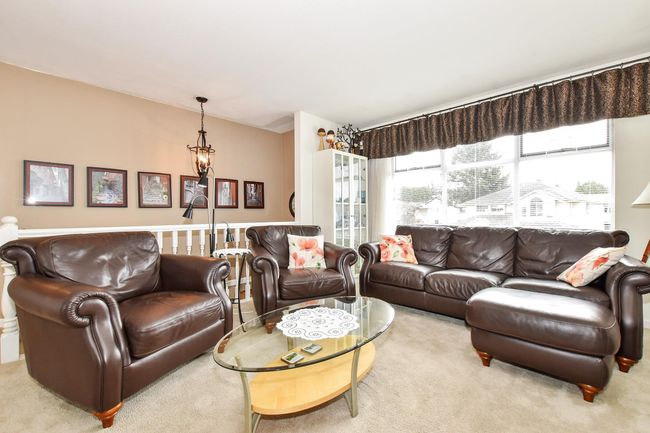 31373 Mcconachie Place, House other with 5 bedrooms, 3 bathrooms and 5 parking in Abbotsford BC | Image 5
