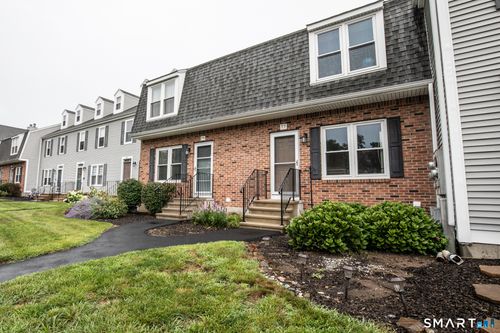 77-77 Summerhill Rd, Wallingford, CT, 06492-3475 | Card Image