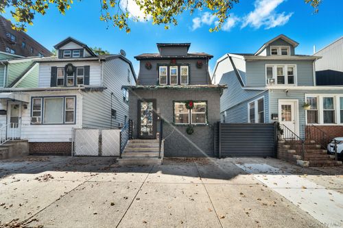 4014 79th Street, New York, NY, 11373 | Card Image