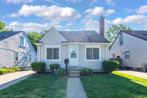 21132 Syracuse Avenue, Warren, MI, 48091 | Card Image