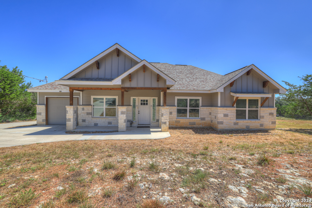 Willie Ct, Canyon Lake, TX 78133