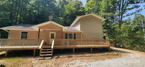 1900 Shook Cove Rd, Tuckasegee, NC, 28783-6337 | Card Image