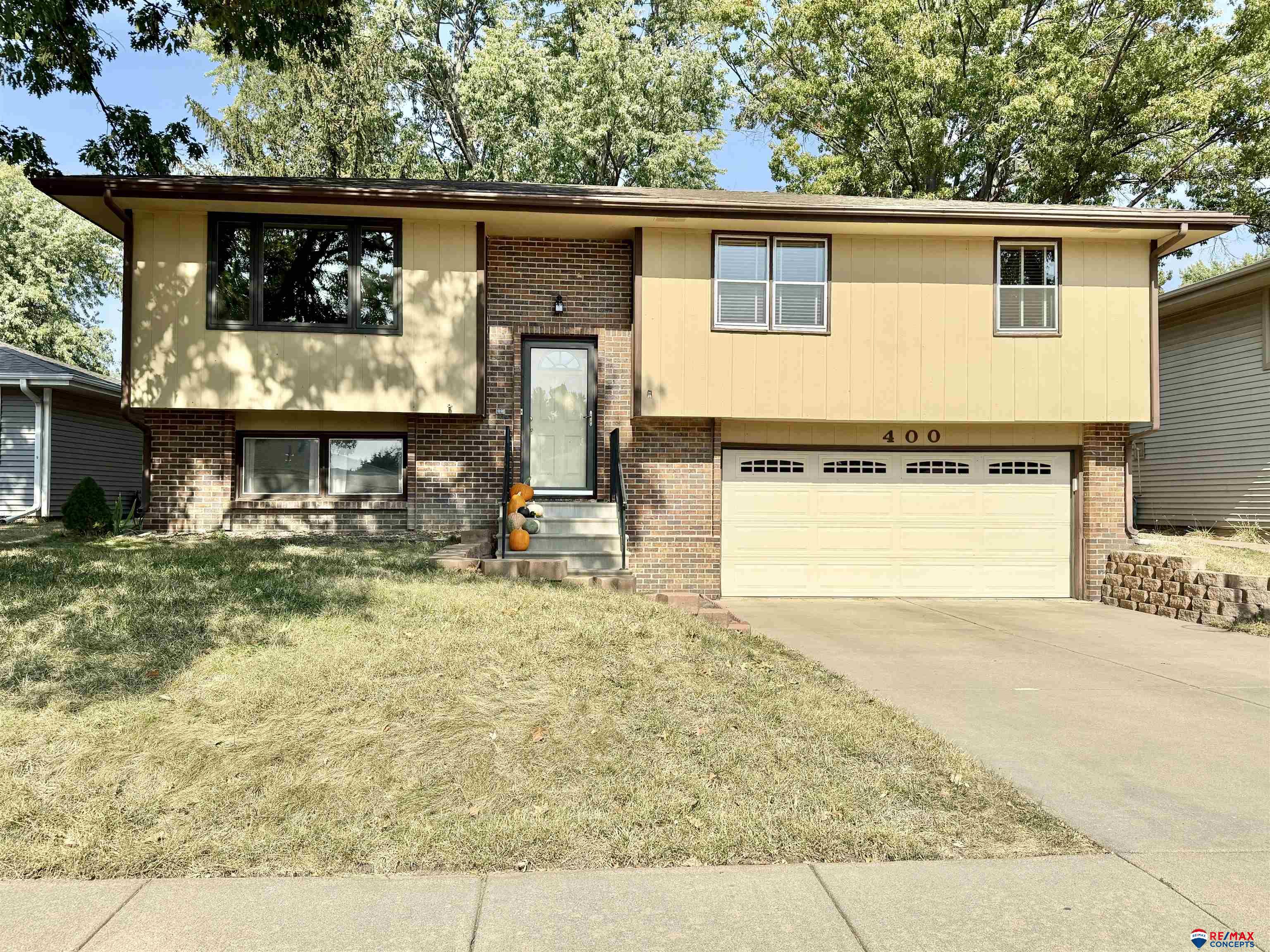 Nelson St, Lincoln, NE 68521