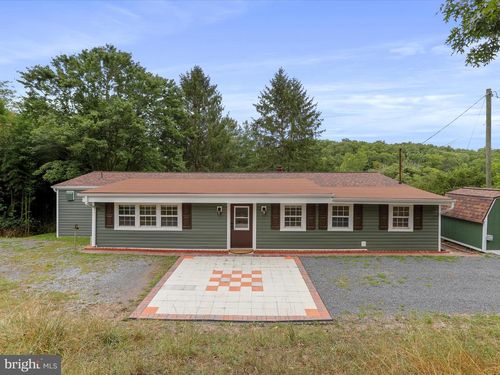 100 Stillwater Ln, Berkeley Springs, WV, 25411-5466 | Card Image