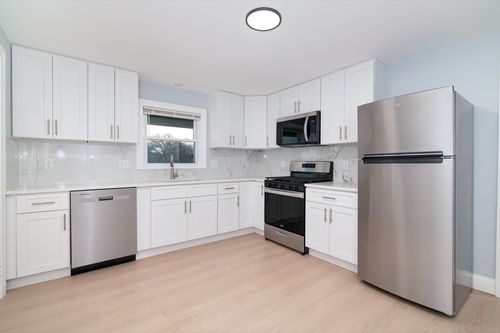 apt-4-7 Langley Cir, Quincy, MA, 02170-3957 | Card Image