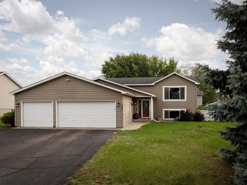 456 Braeburn Dr, Shakopee, MN, 55379-8243 | Card Image