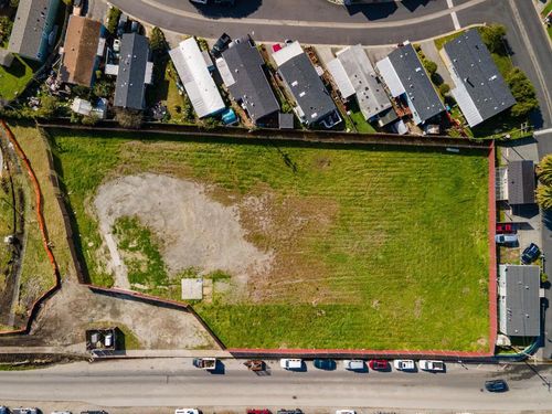 399 Airport St, Moss Beach, CA, 94038 | Card Image