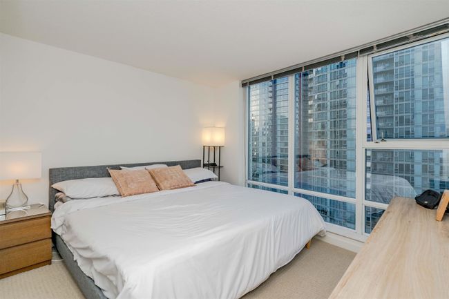 1708 - 111 W Georgia Street, Condo with 2 bedrooms, 2 bathrooms and 1 parking in Vancouver BC | Image 10