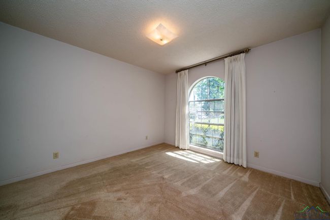107 Tulip St, House other with 3 bedrooms, 3 bathrooms and null parking in White Oak TX | Image 43