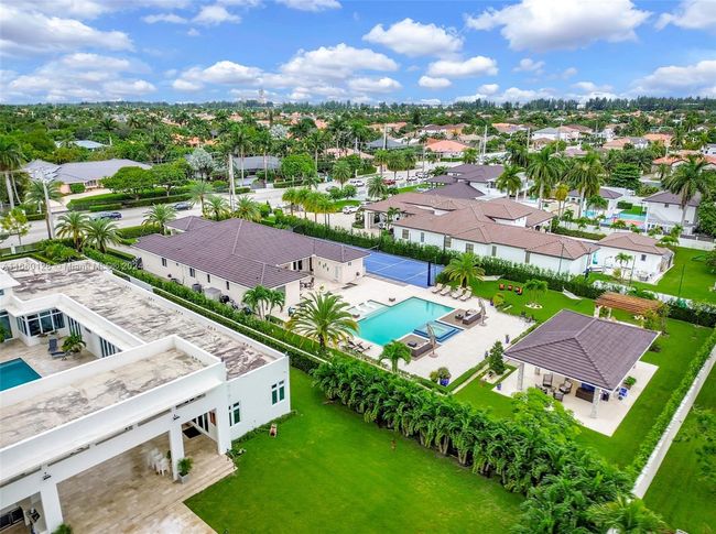 433 Nw 127 Th Ave, House other with 5 bedrooms, 4 bathrooms and null parking in Miami FL | Image 9