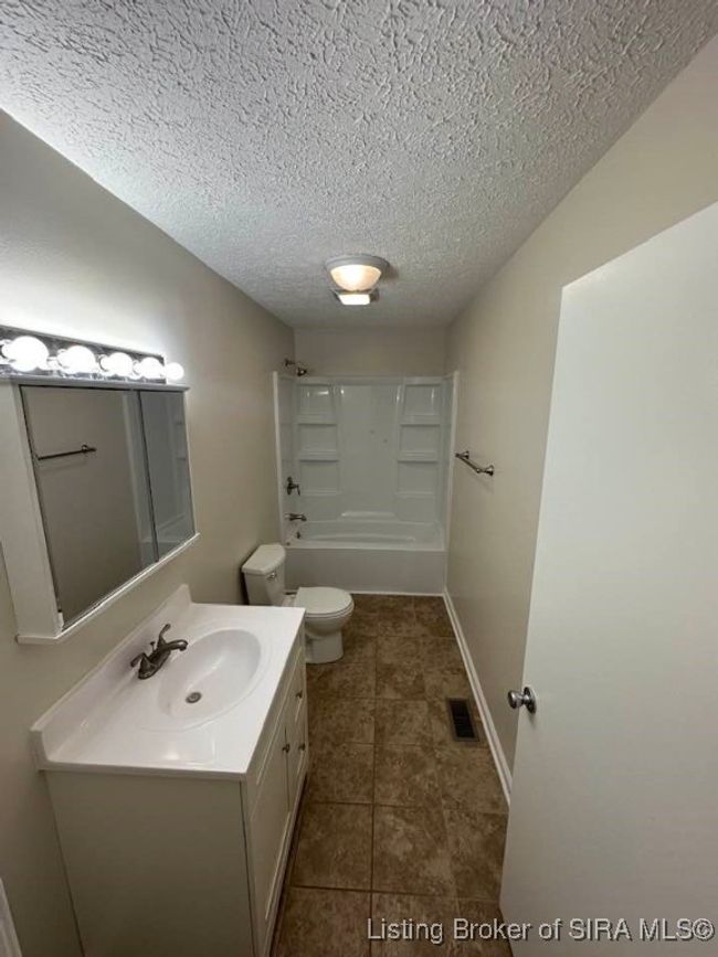 114 Ne 3 Rd St, Home with 3 bedrooms, 1 bathrooms and null parking in Paoli IN | Image 14