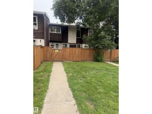 6526 184 St Nw, Edmonton, AB, T5T2P1 | Card Image