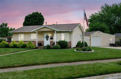 385 Ackerman Pl, Xenia, OH, 45385-2413 | Card Image