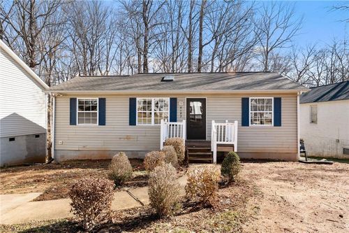 4682 Coltsfoot Rd, Greensboro, NC, 27455-1402 | Card Image