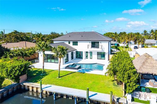 8 Leeward Cir, Tequesta, FL, 33469-2024 | Card Image