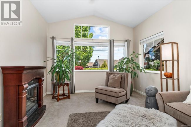 2996 Thurston Pl, House other with 3 bedrooms, 2 bathrooms and 4 parking in Campbell River BC | Image 6