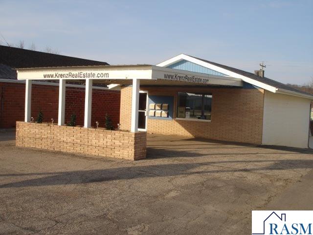 1320 S Broadway St, New Ulm, MN 56073