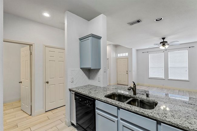 2740 Olympic Park Dr, Townhouse with 2 bedrooms, 3 bathrooms and null parking in Grand Prairie TX | Image 12