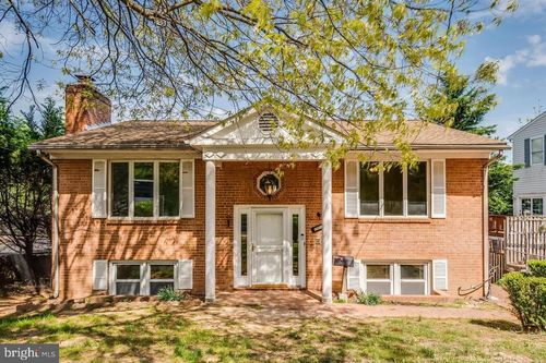 1911 S Kenmore St, ARLINGTON, VA, 22204-5318 | Card Image