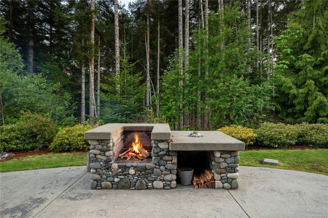 3022 Sarah Dr, House other with 5 bedrooms, 4 bathrooms and 5 parking in Sooke BC | Image 46