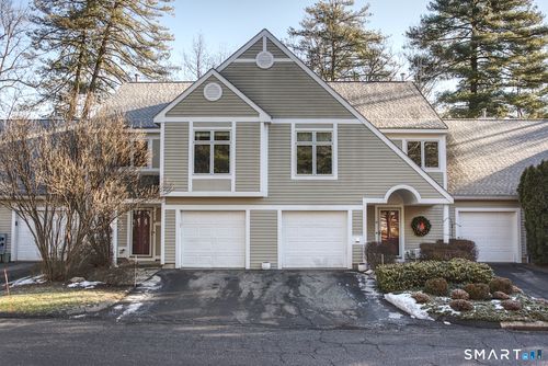 15-15 Greenwich Ln, Avon, CT, 06001-4564 | Card Image