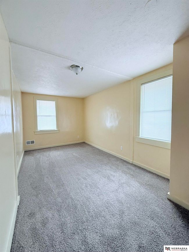 5906 N 34 Th St, House other with 3 bedrooms, 2 bathrooms and null parking in Omaha NE | Image 19