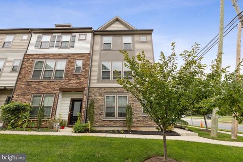 101 Tolocka Ter Ne, LEESBURG, VA, 20176-4569 | Card Image