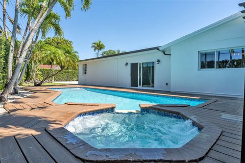 0-12001 Sw 41st Dr, Miami, FL, 33175-3546 | Card Image