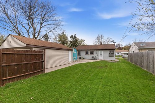 6419 W Verona Court, Milwaukee, WI, 53219 | Card Image