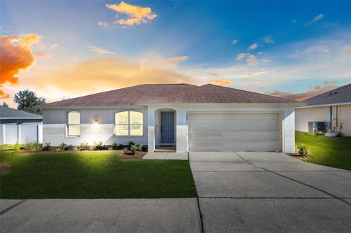 1009 Bluegrass Dr, Groveland, FL, 34736-8848 | Card Image